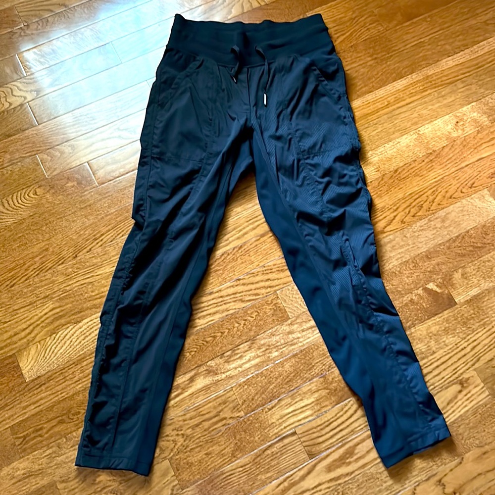 Lululemon Street To Studio Pant Black Size 4. Excellent condition. No flaws!
